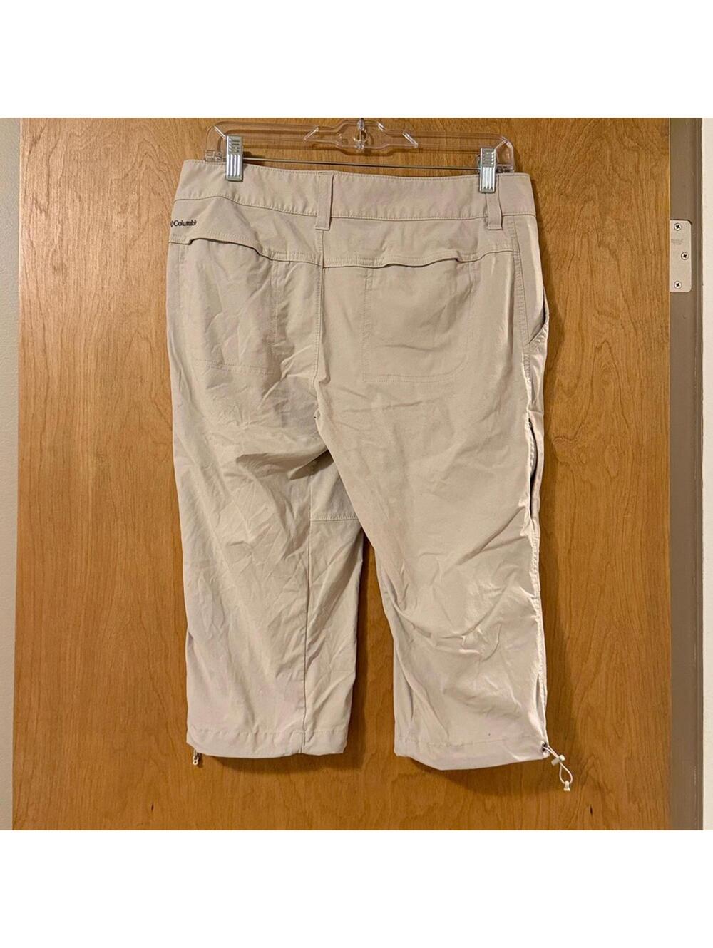 Columbia Omni-Shield Khaki Hiking Capri Pants Women's Size 10 - Picture 2 of 6